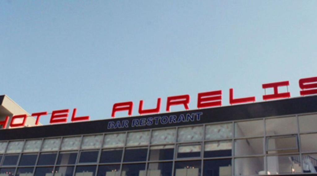 Bërxull Aurelis Hotel מראה חיצוני תמונה